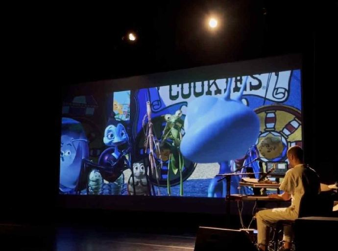 Cinema e música ao vivo se encontram em CineConcerto de Vida de Inseto